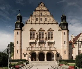 Adam Mickiewicz University Poznan